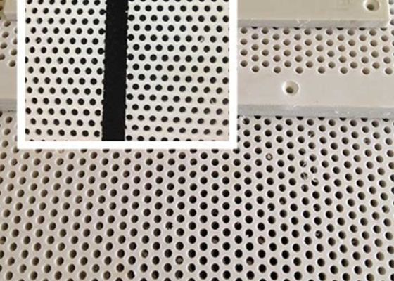 شبكة سلك معدني مثقوب 1.2 ′′3 M الطول 5 ′′100 mm قطر الثقب