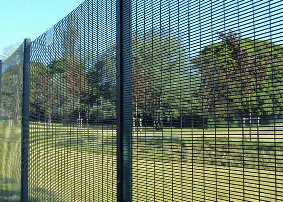 Green 358 Anti Climb Mesh Galfan 358 شبكة سياج للحصول على مستوى أعلى من الأمن