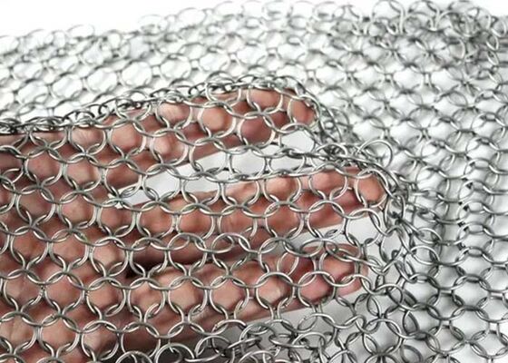 الدرع الحديدية من الفولاذ المقاوم للصدأ 2.5mm قطر الأسلاك الجبهة المعمارية الشبكة الزخرفية للتغطية الخارجية